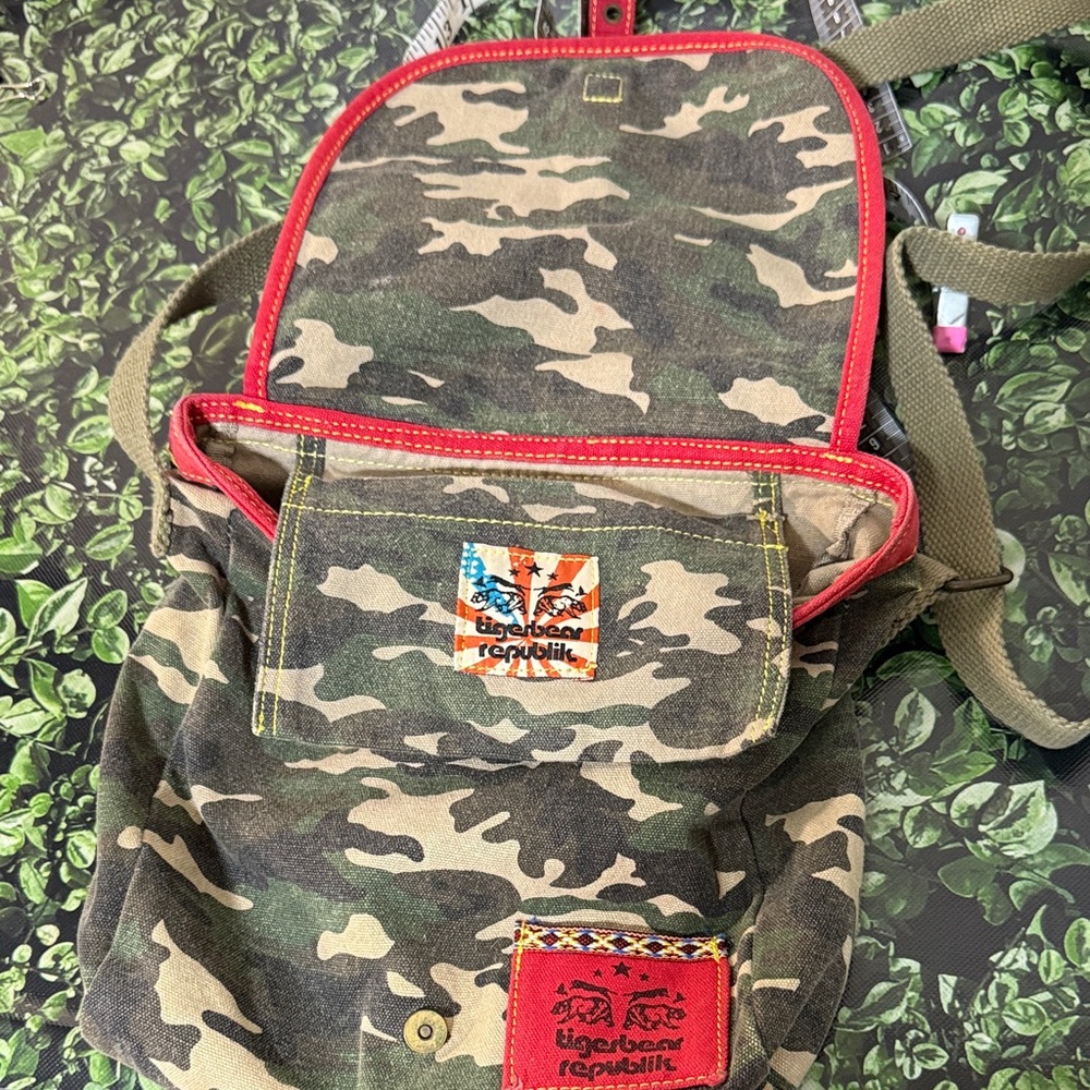 Camouflage Crossbody Bag with Red Trim - Picture 8 of 8